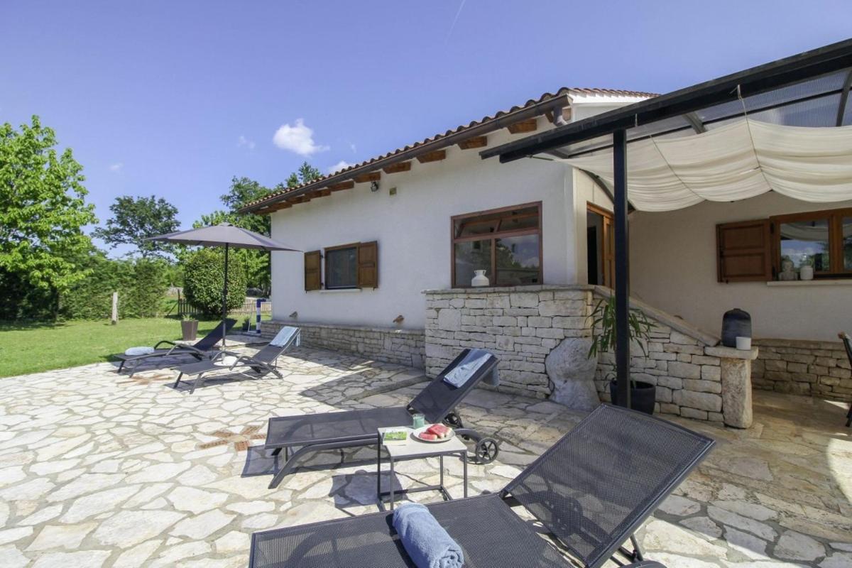 Bella Collina In Krajcar Brijeg - Haus Fuer 4-5 Personen Villa