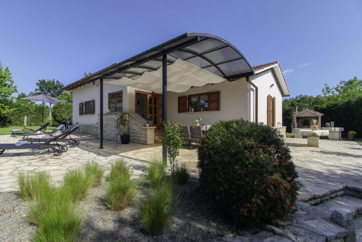 Villa Bella Collina In Krajcar Brijeg - Haus Fuer 4-5 Personen Žminj